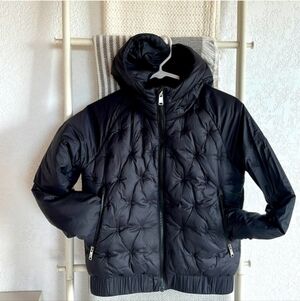 The North Face Girl's Black Quilted Puffer Jacket Size Large